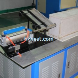 auto forging system of medium frequency induction heating machine