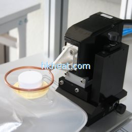 induction cap sealing for plastic